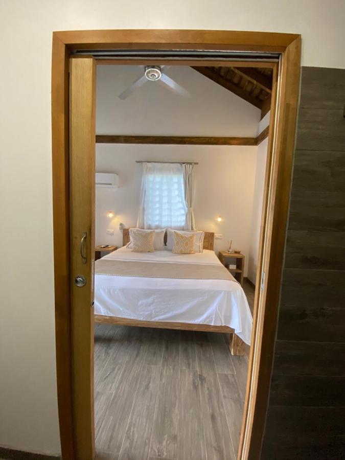 Fare Noanoa Hotel Paea Екстериор снимка