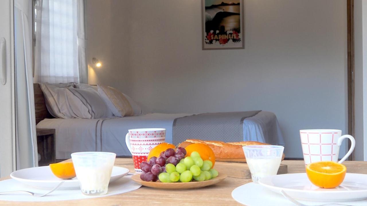 Fare Noanoa Hotel Paea Екстериор снимка