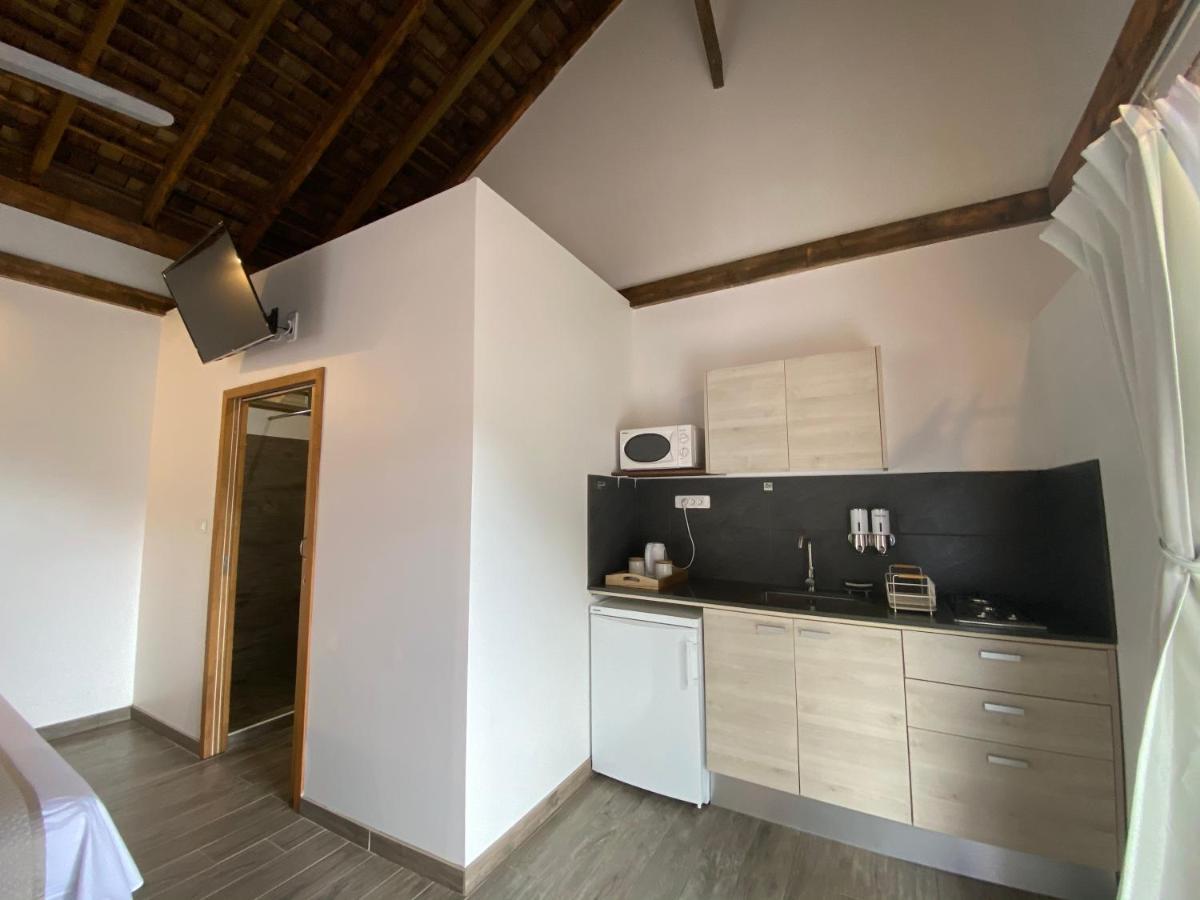 Fare Noanoa Hotel Paea Екстериор снимка